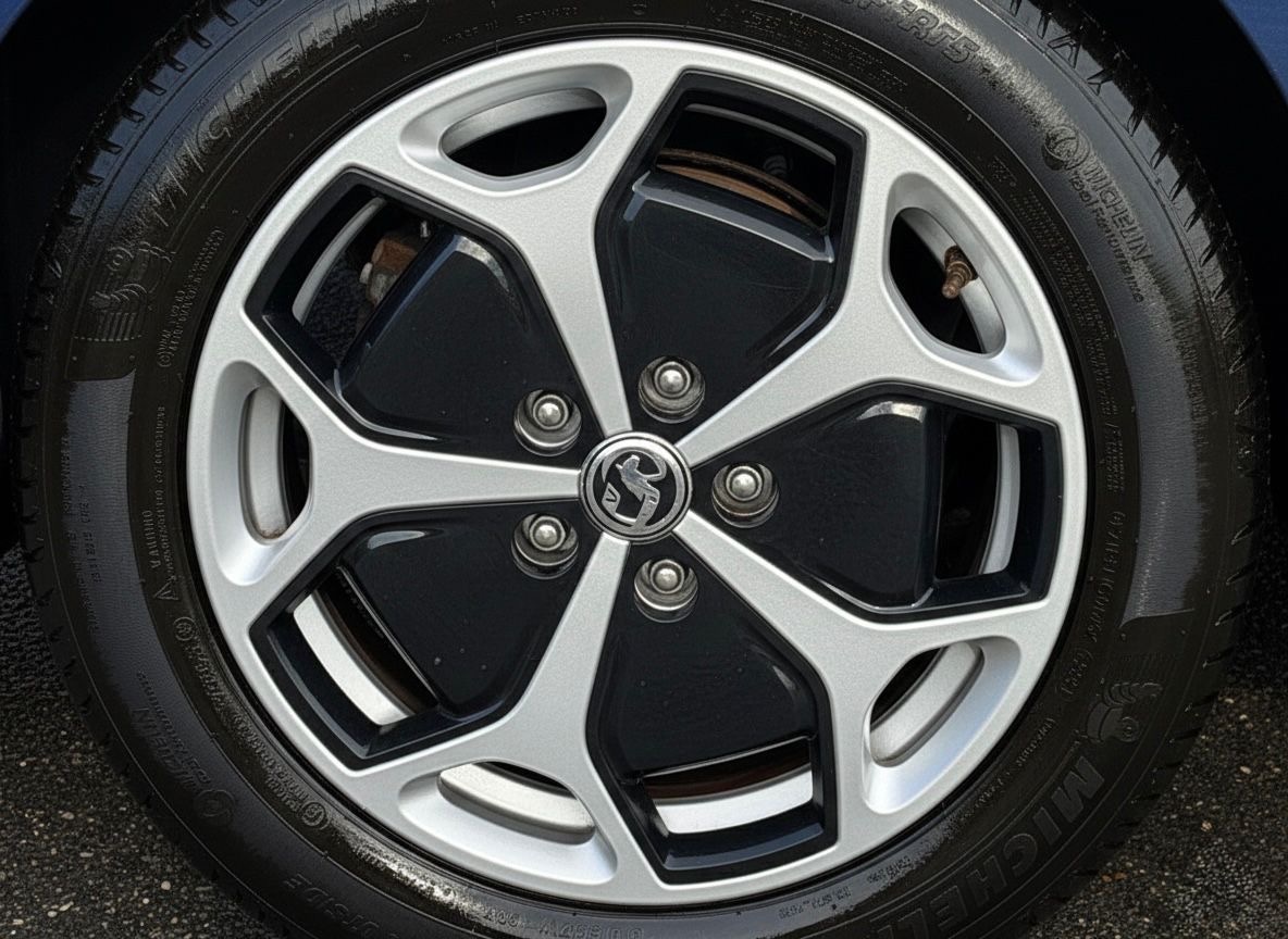 Used Vauxhall Ampera 2013 for sale - 77531948: Photo 11