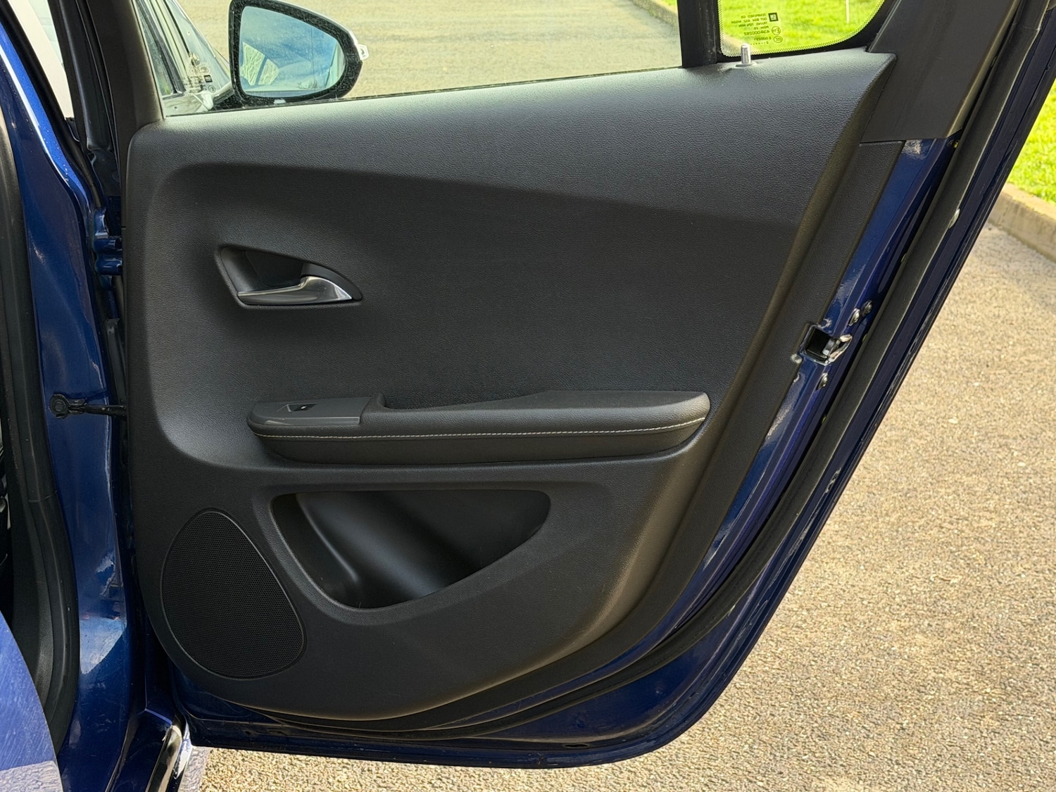 Used Vauxhall Ampera 2013 for sale - 77531948: Photo 25