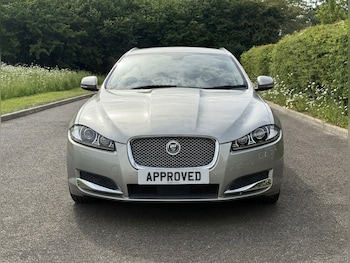 Used Jaguar XF 2013 for sale - 78738982: Photo