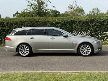 Used Jaguar XF 2013 for sale - 78738982: Photo
