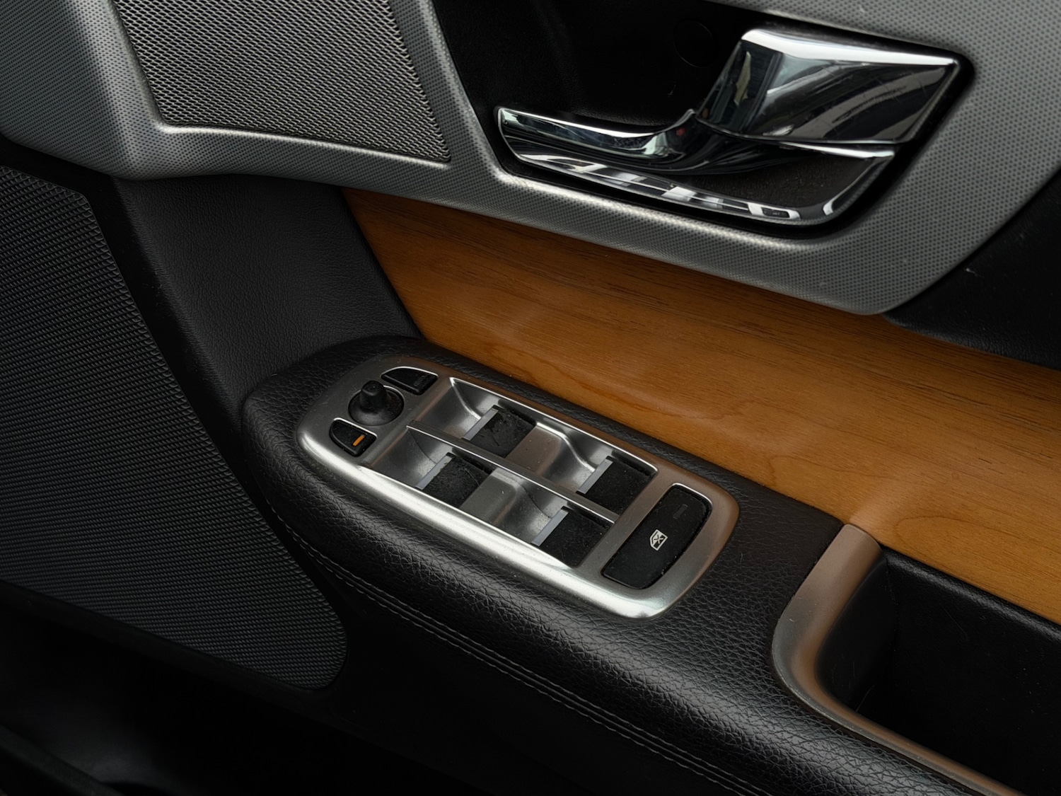 Used Jaguar XF 2012 for sale - 77475648: Photo 16