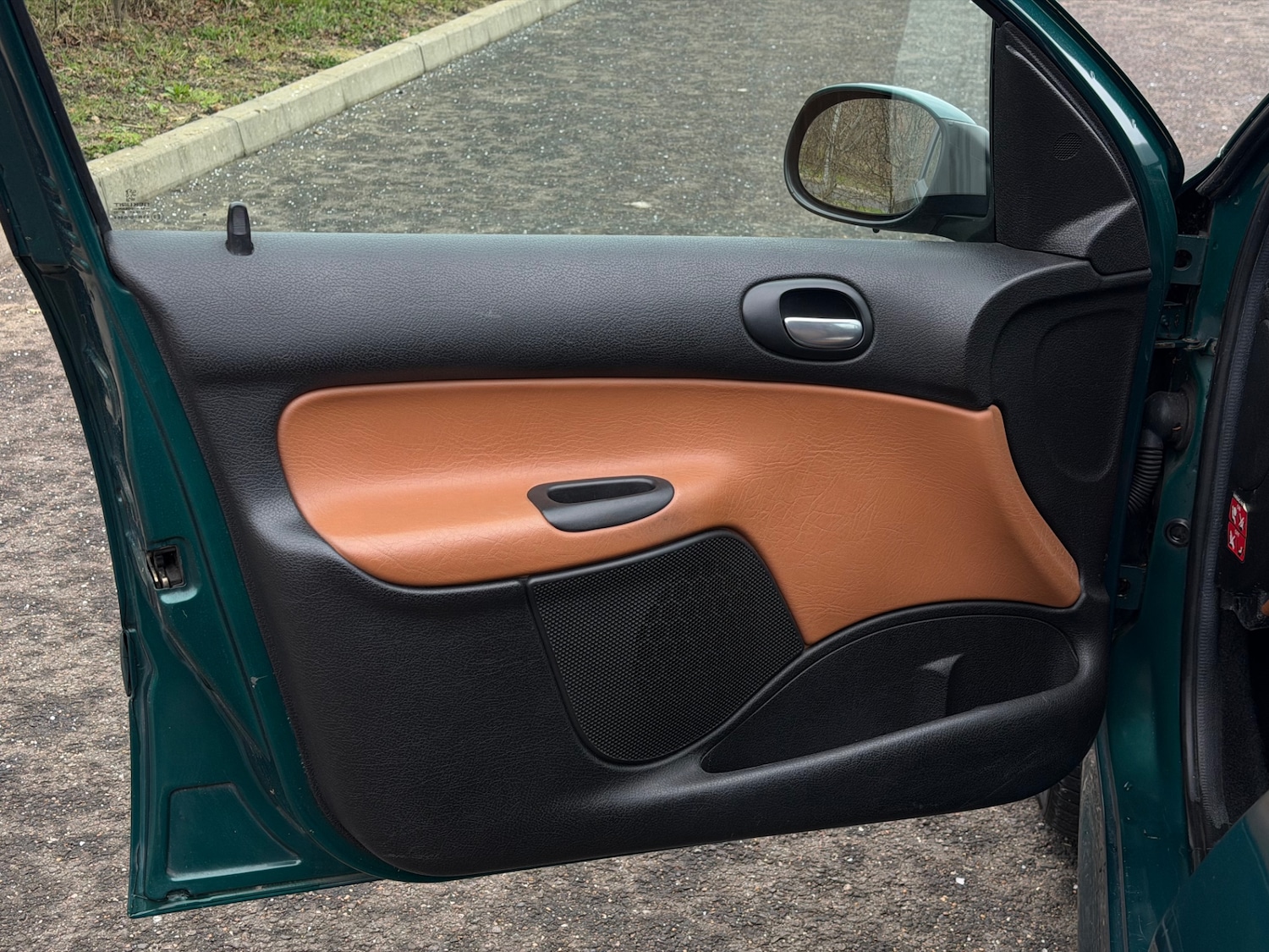 Used Peugeot 206 2002 for sale - 77062119: Photo 14