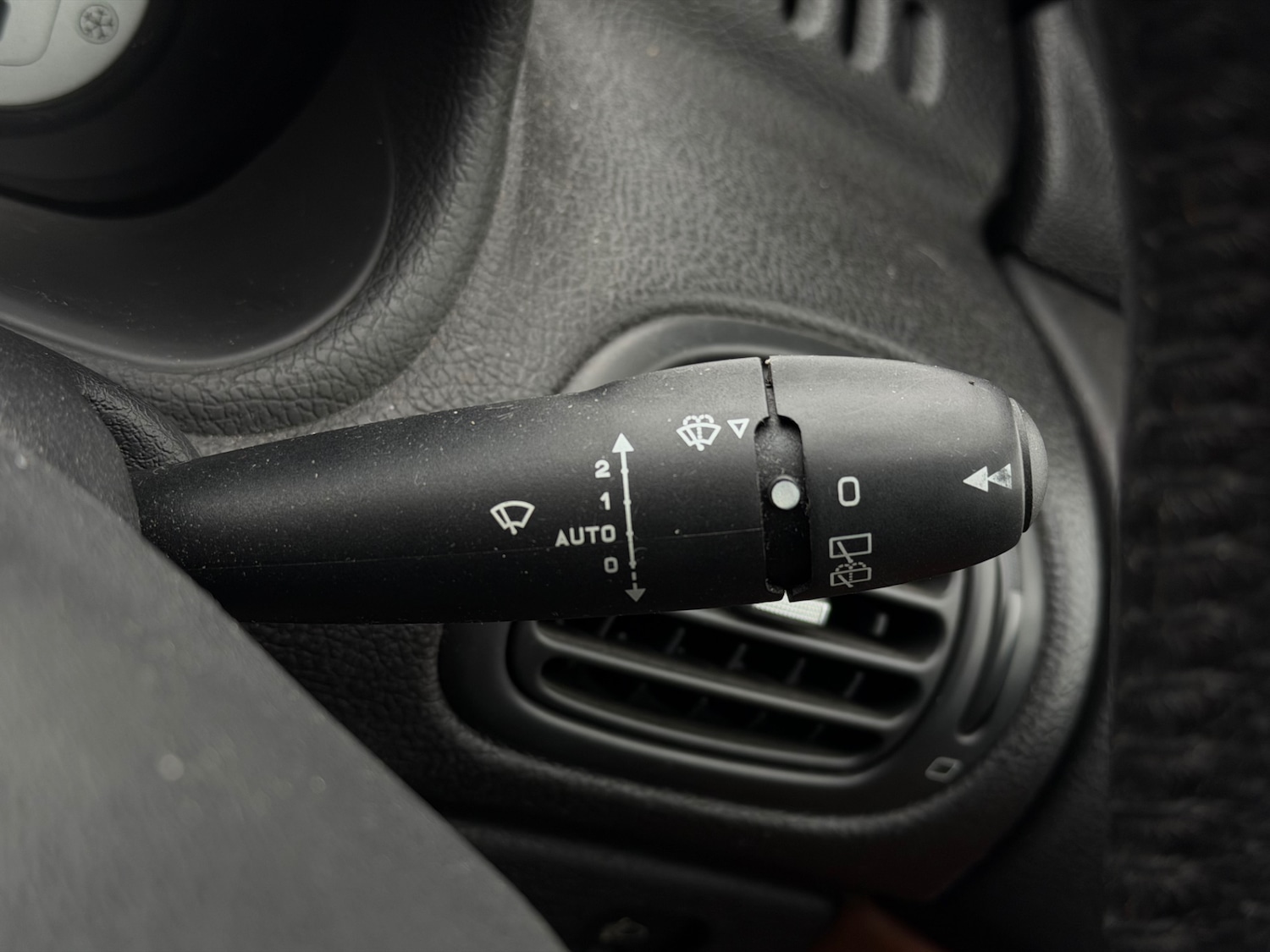 Used Peugeot 206 2002 for sale - 77062119: Photo 24