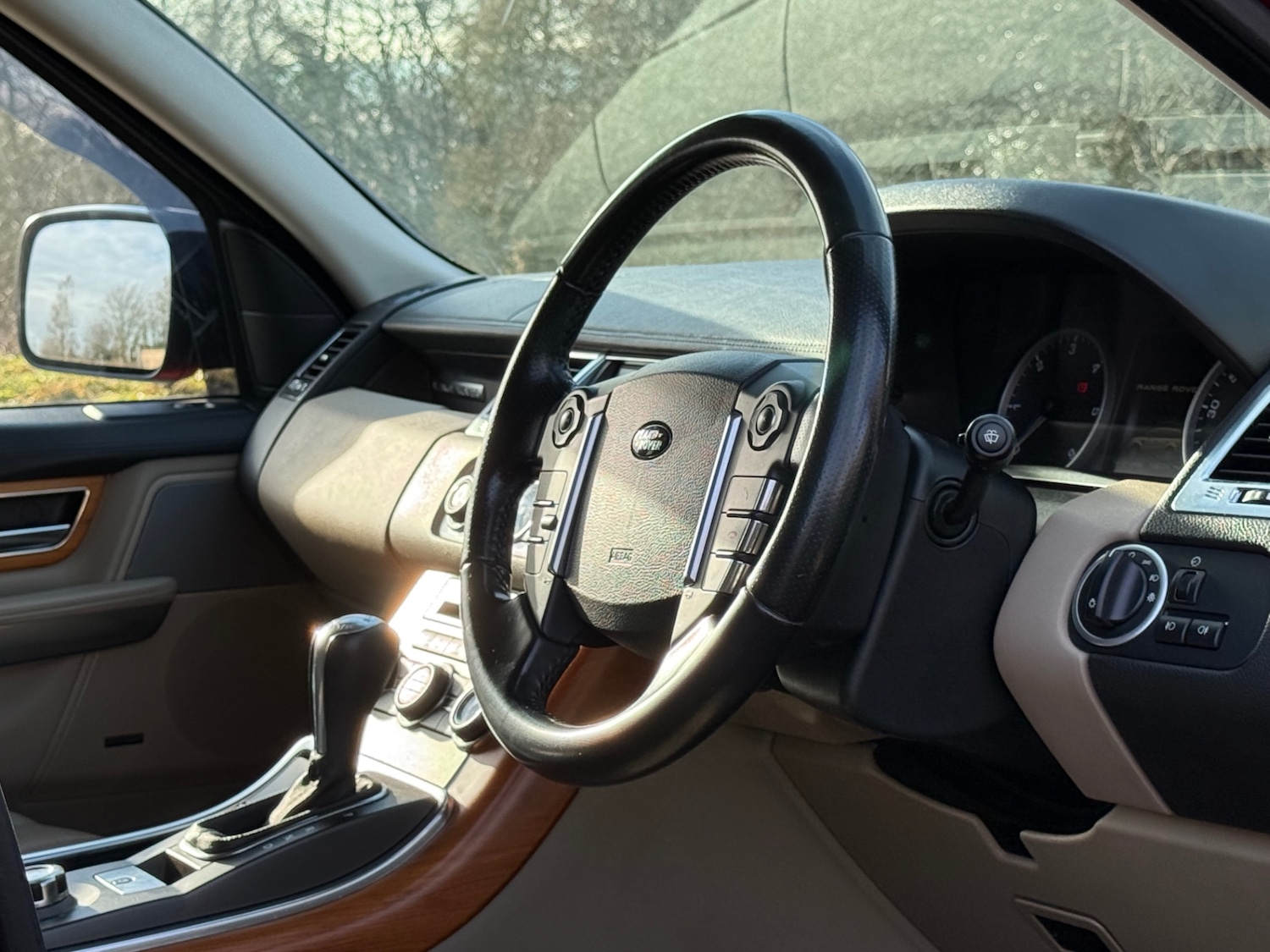 Used Land Rover Range Rover Sport 2010 for sale - 77168117: Photo 43