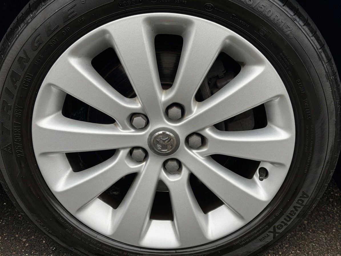 Used Vauxhall Astra 2012 for sale - 77801980: Photo 10