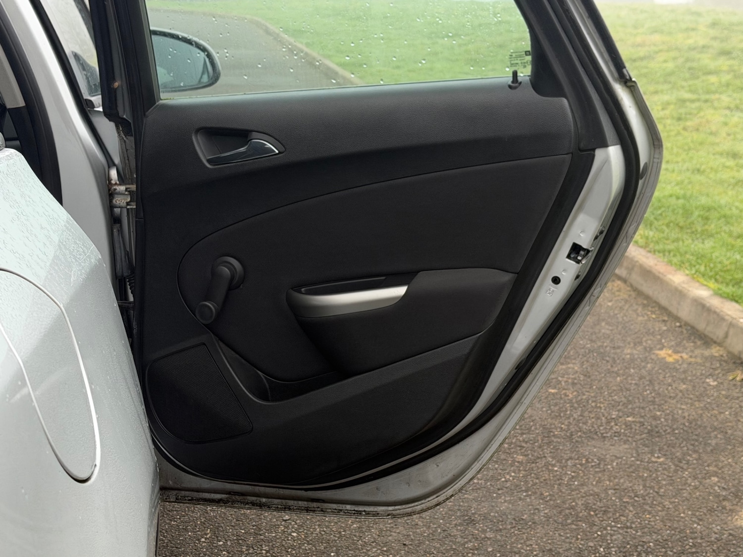 Used Vauxhall Astra 2012 for sale - 77801980: Photo 13