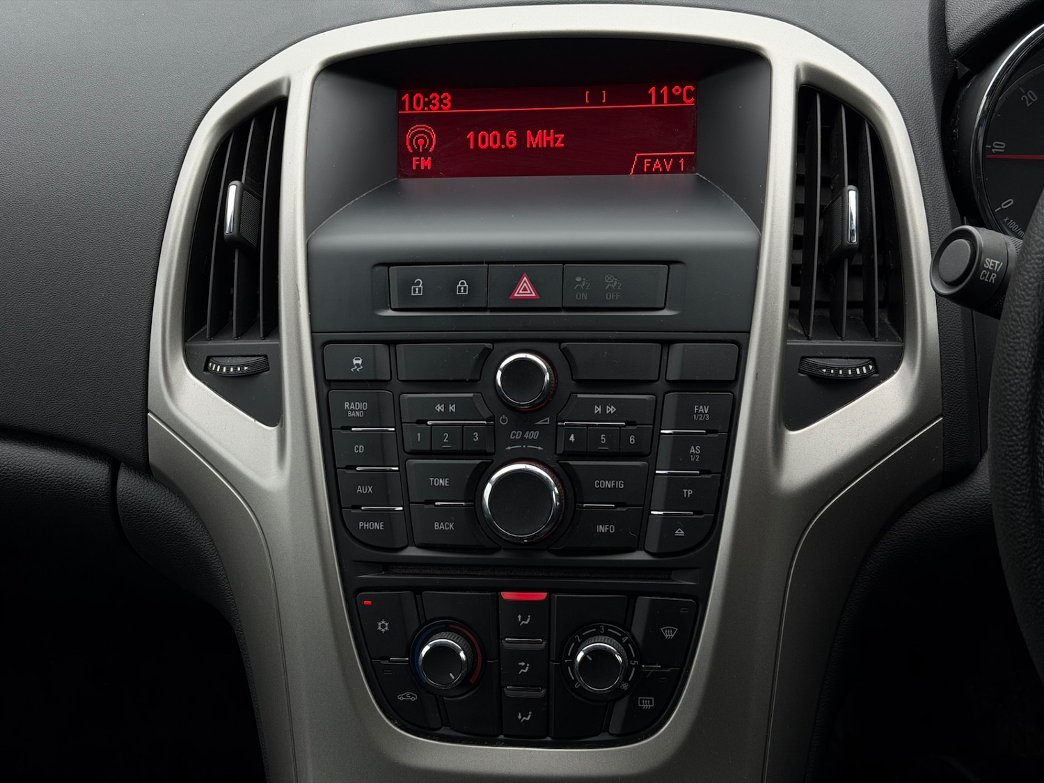 Used Vauxhall Astra 2012 for sale - 77801980: Photo 22