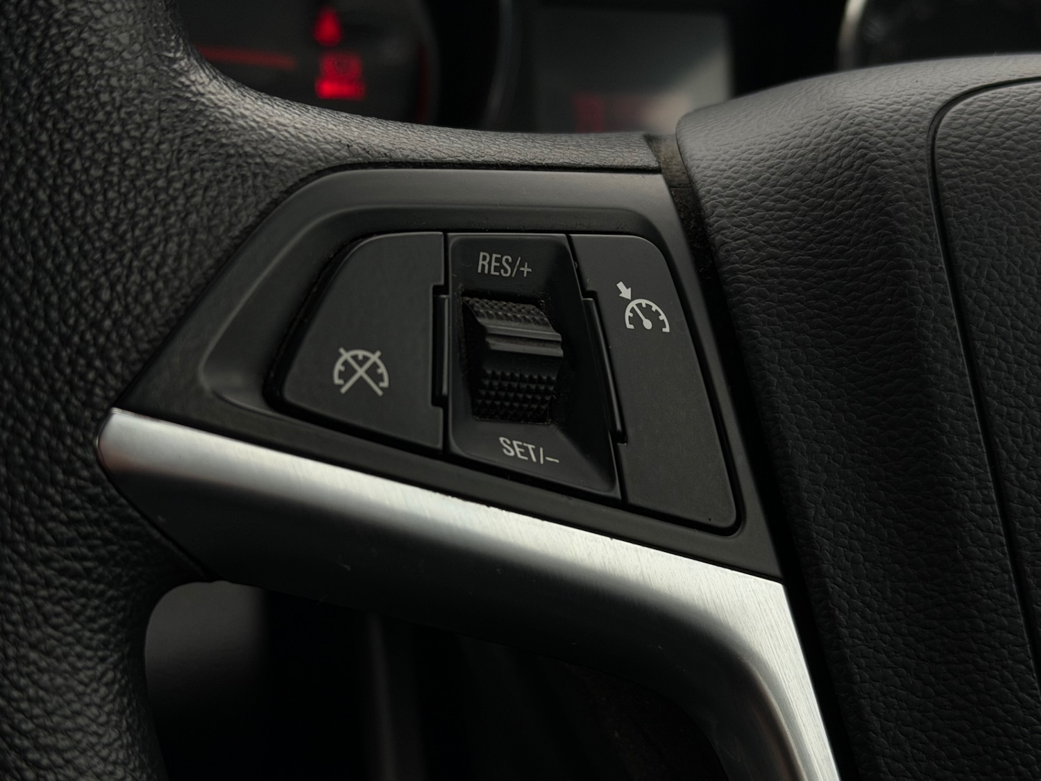 Used Vauxhall Astra 2012 for sale - 77801980: Photo 23