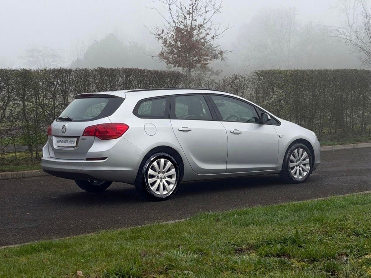 Used Vauxhall Astra 2012 for sale - 77801980: Photo 7