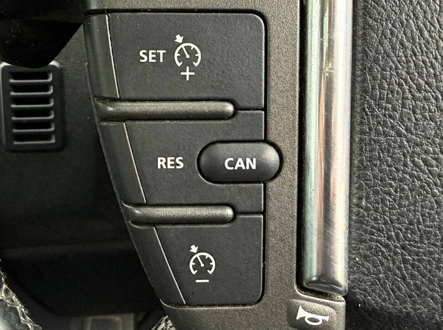 Used Land Rover Discovery 2014 for sale - 77475713: Photo 32