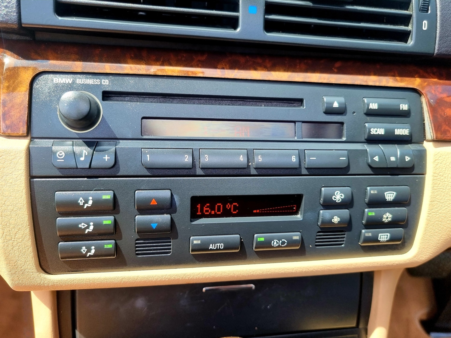 Used BMW 3 Series 2004 for sale - 76670698: Photo 32