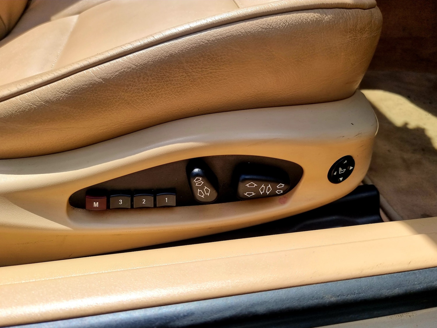 Used BMW 3 Series 2004 for sale - 76670698: Photo 40