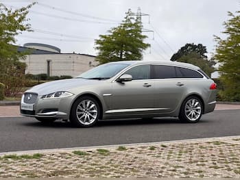 Used Jaguar XF 2013 for sale - 79725492: Photo