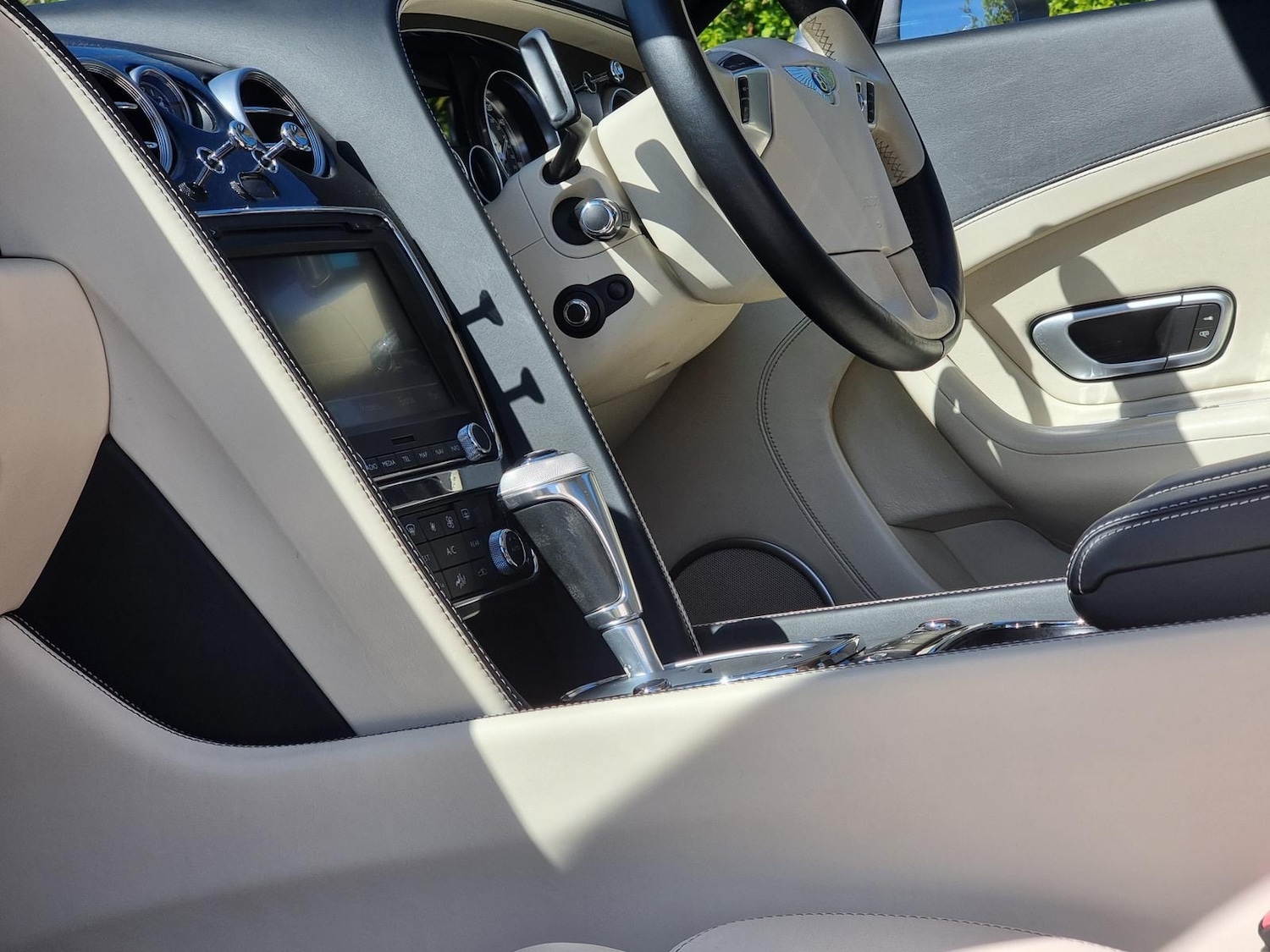 Used Bentley Continental 2012 for sale - 77720906: Photo 44