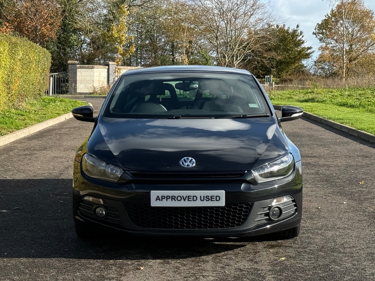 Used Volkswagen Scirocco 2010 for sale - 76616401: Photo 2