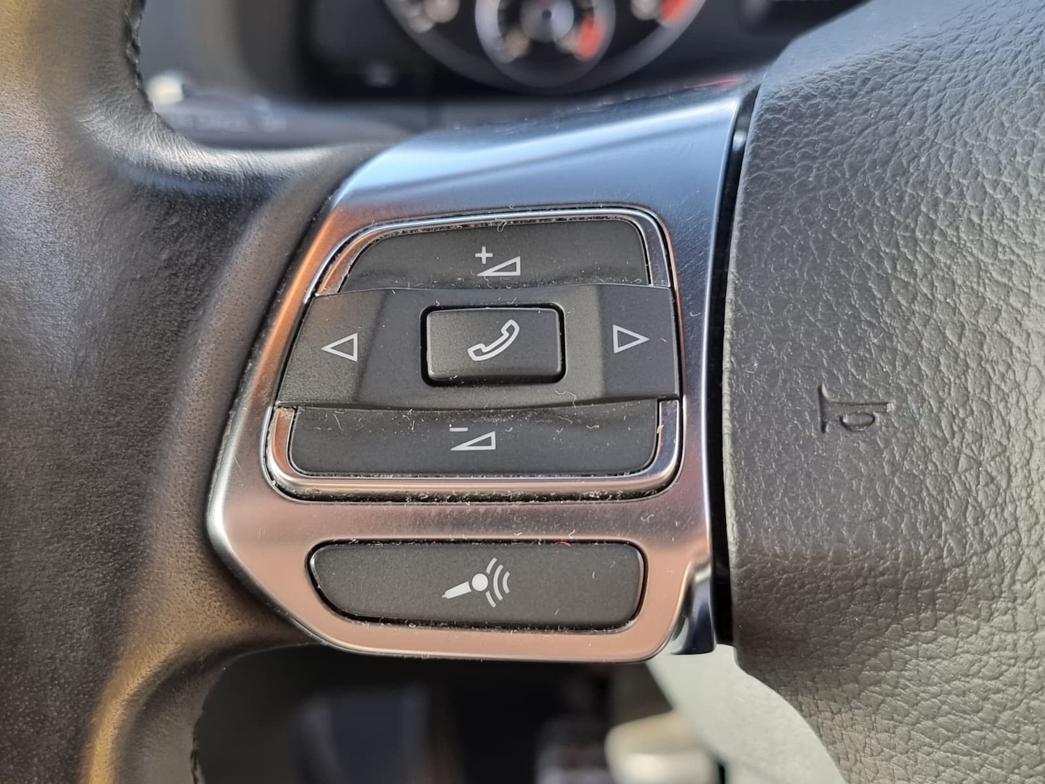 Used Volkswagen Scirocco 2010 for sale - 76616401: Photo 27