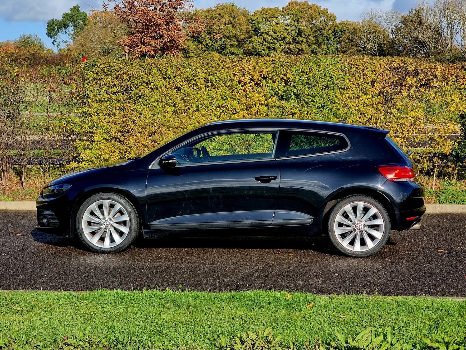 Used Volkswagen Scirocco 2010 for sale - 76616401: Photo 4