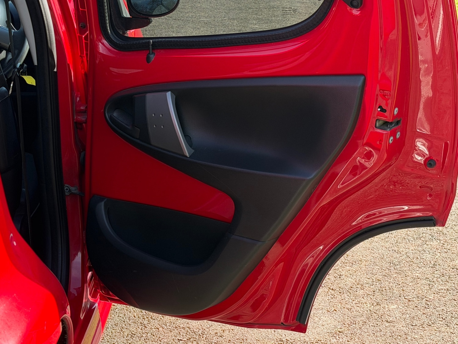 Used Peugeot 107 2012 for sale - 77715331: Photo 9