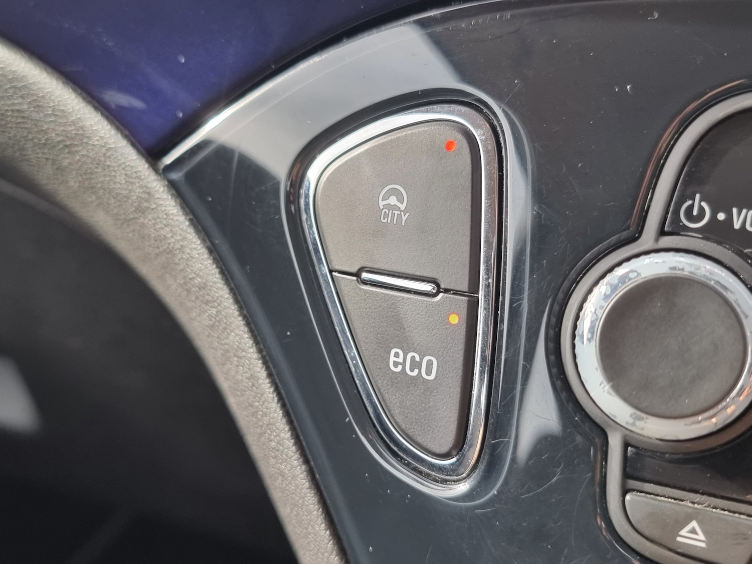 Used Vauxhall ADAM 2014 for sale - 76611804: Photo 23