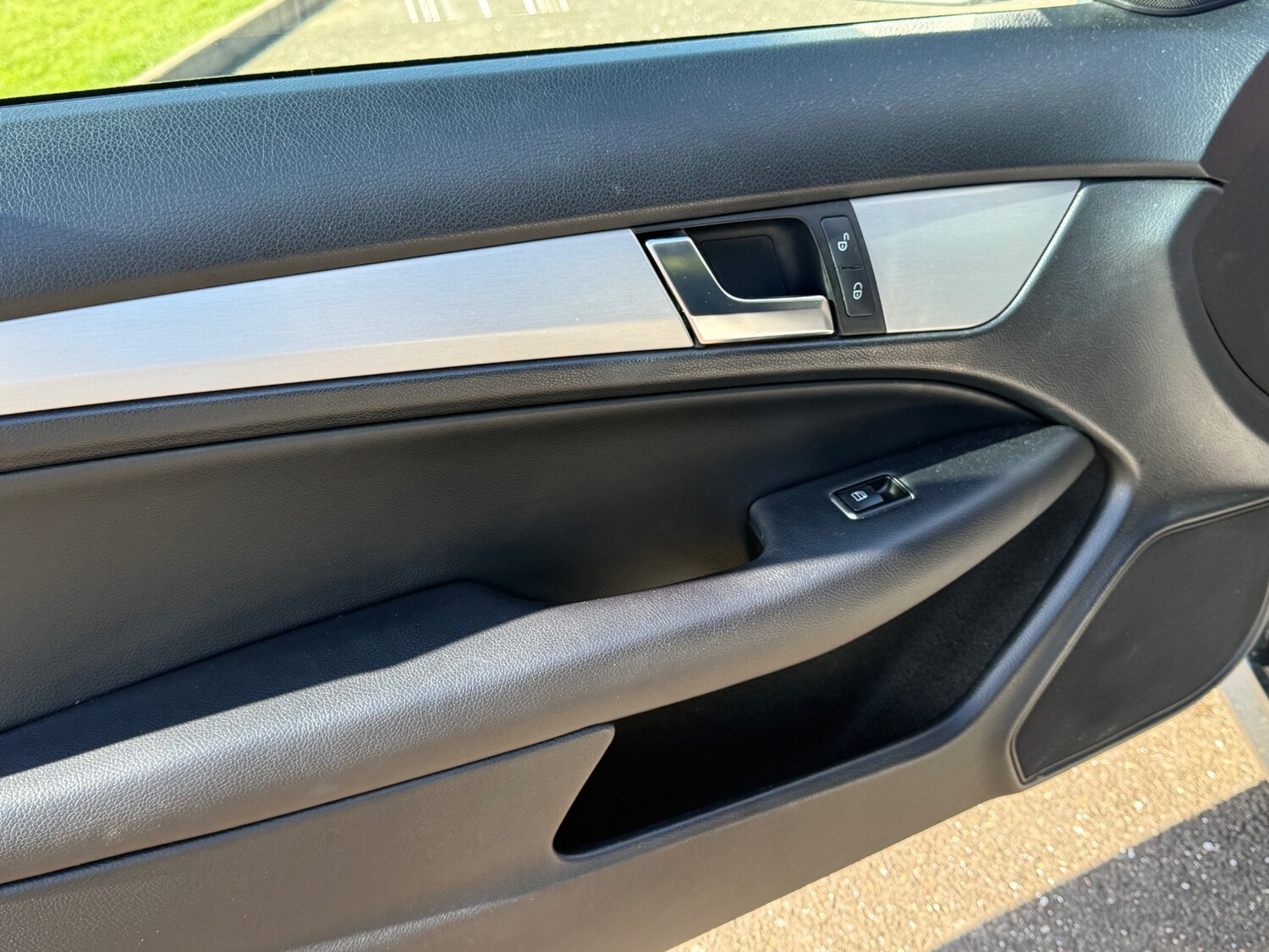 Used Mercedes-Benz C Class 2012 for sale - 77889368: Photo 16