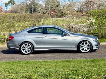 Used Mercedes-Benz C Class 2012 for sale - 77889368: Photo