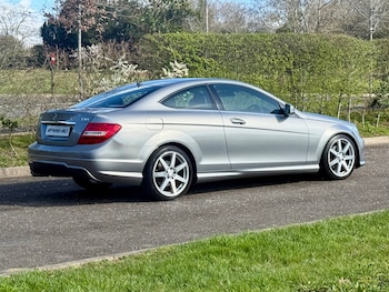 Used Mercedes-Benz C Class 2012 for sale - 77889368: Photo