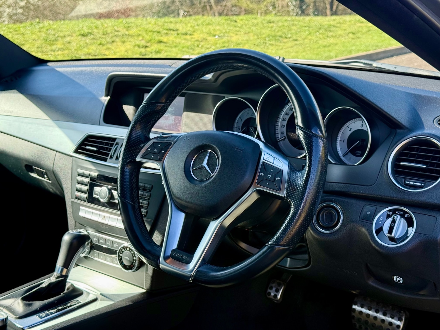 Used Mercedes-Benz C Class 2012 for sale - 77889368: Photo 9