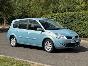 2009 (58) - 1.5 dCi Dynamique 5dr [7 Seats]