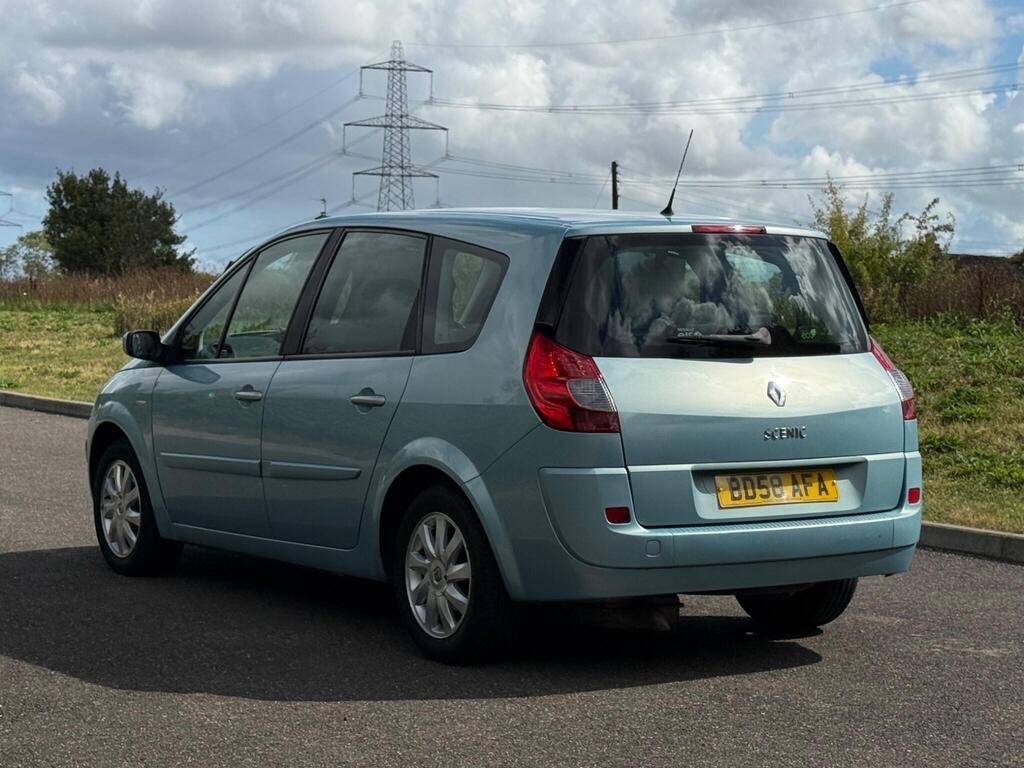 Used Renault Grand Scenic 2009 for sale - 76625436: Photo 5