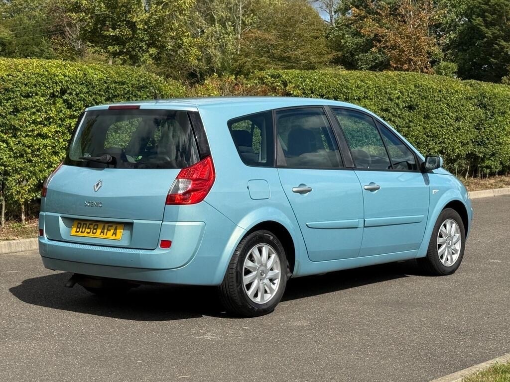 Used Renault Grand Scenic 2009 for sale - 76625436: Photo 7