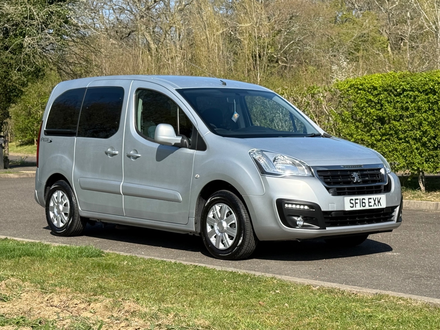 Used Peugeot Partner Tepee 2016 for sale - 76620636: Photo 1