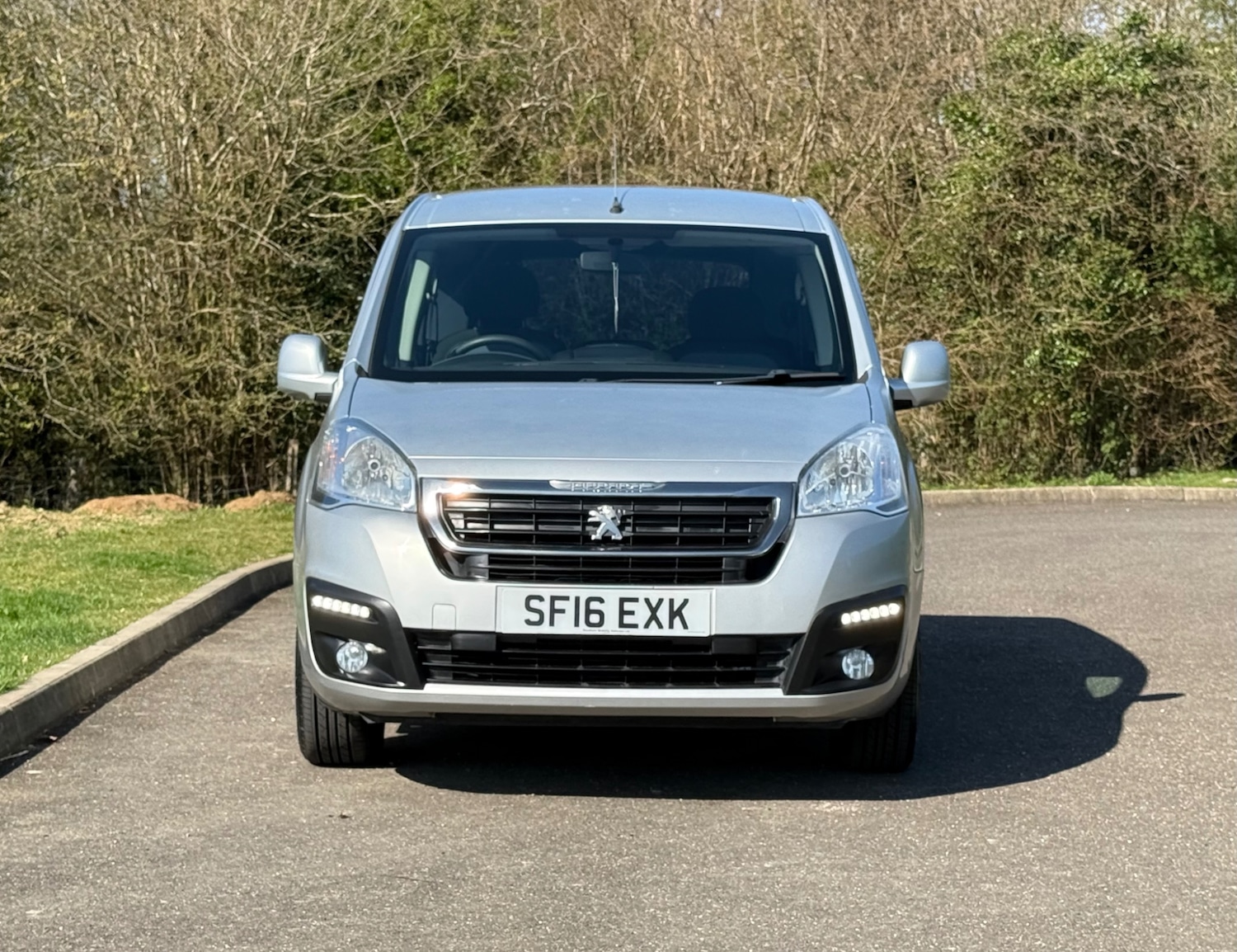 Used Peugeot Partner Tepee 2016 for sale - 76620636: Photo 2