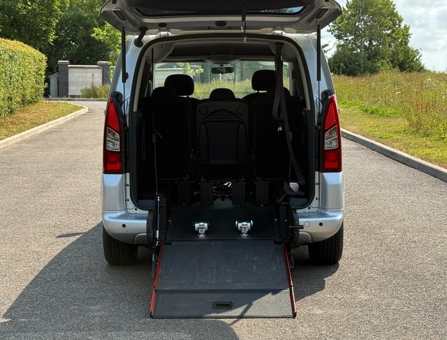 Used Peugeot Partner Tepee 2016 for sale - 76620636: Photo 24