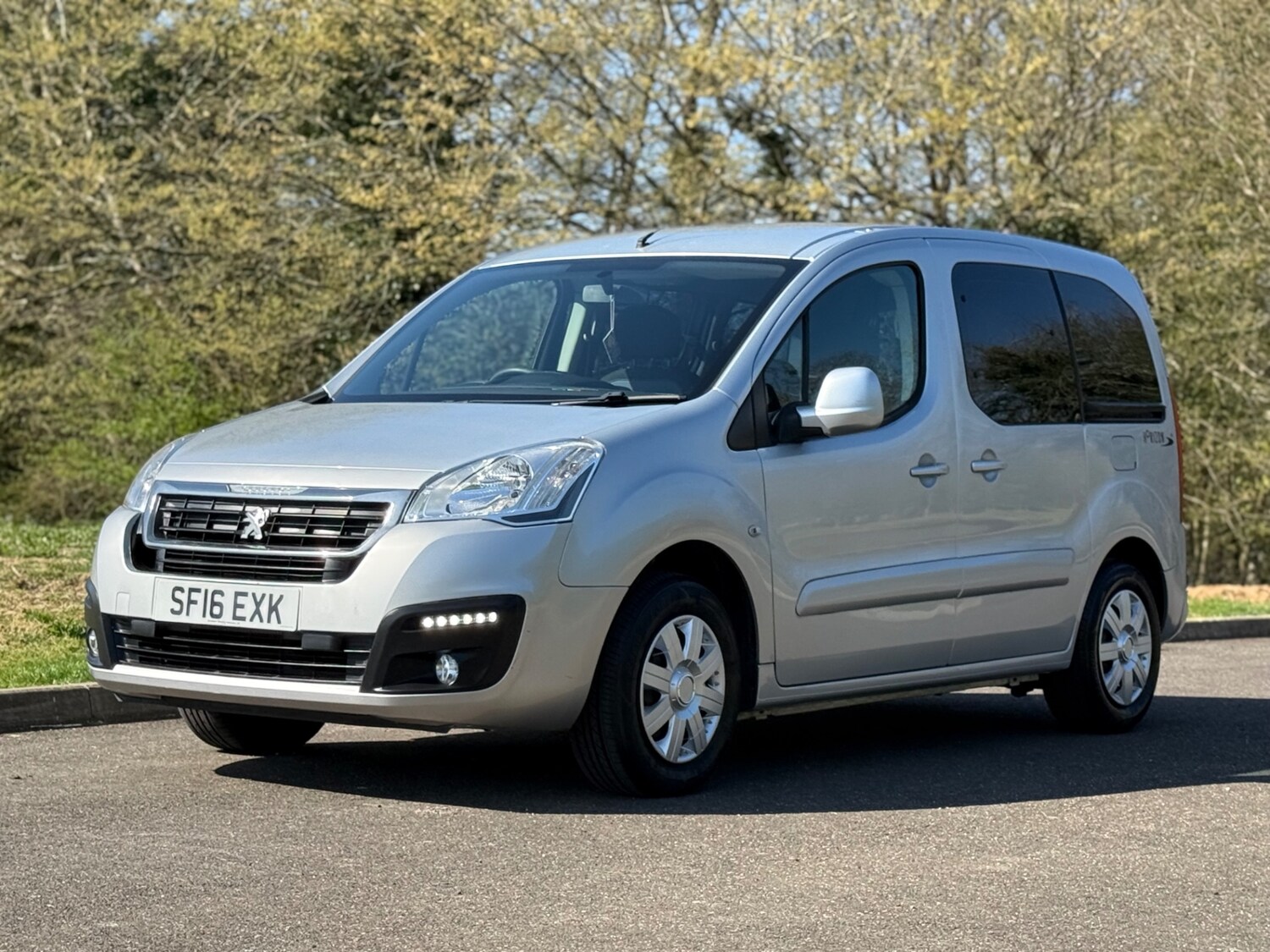 Used Peugeot Partner Tepee 2016 for sale - 76620636: Photo 3