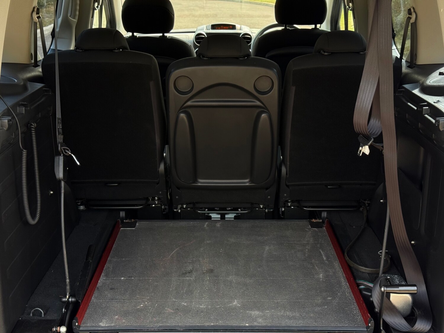 Used Peugeot Partner Tepee 2016 for sale - 76620636: Photo 40