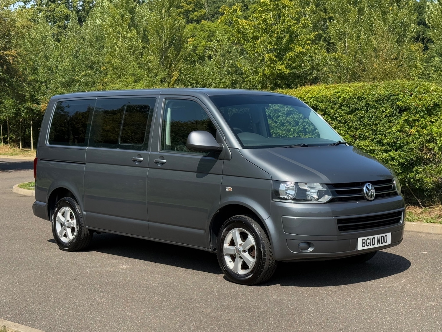 Used Volkswagen Transporter Shuttle 2010 for sale - 76618942: Photo 1