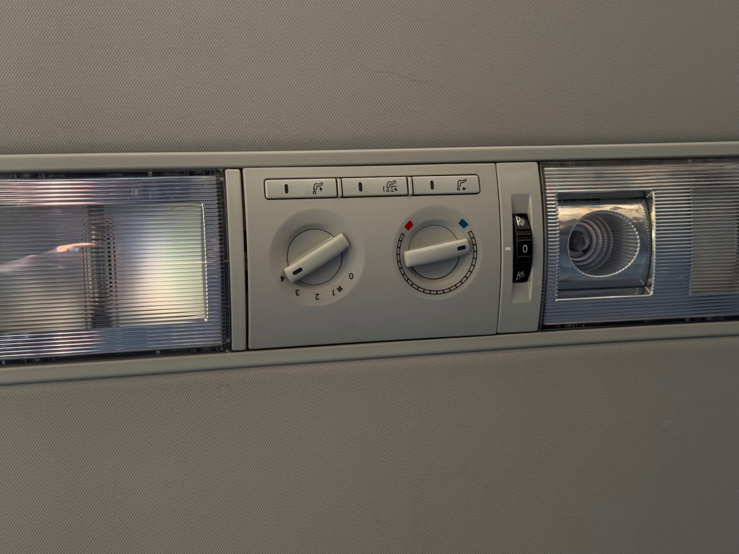 Used Volkswagen Transporter Shuttle 2010 for sale - 76618942: Photo 22