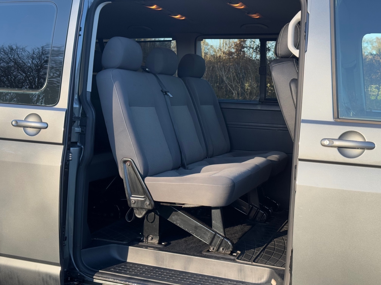 Used Volkswagen Transporter Shuttle 2010 for sale - 76618942: Photo 29