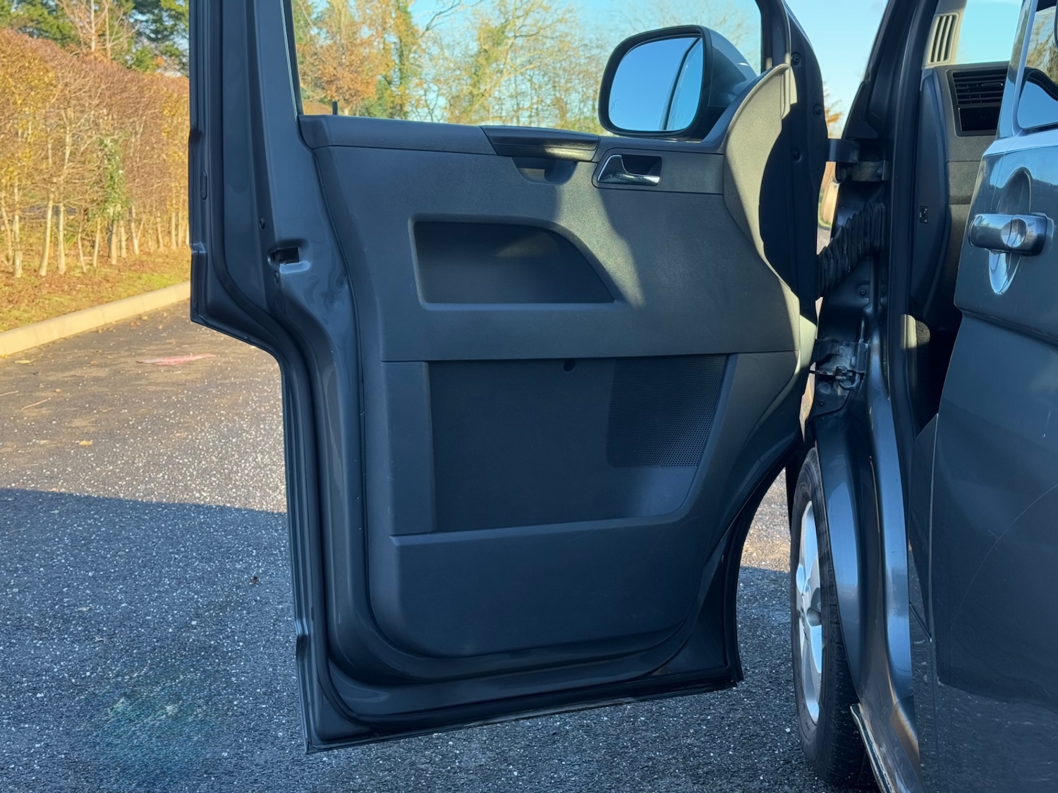 Used Volkswagen Transporter Shuttle 2010 for sale - 76618942: Photo 33