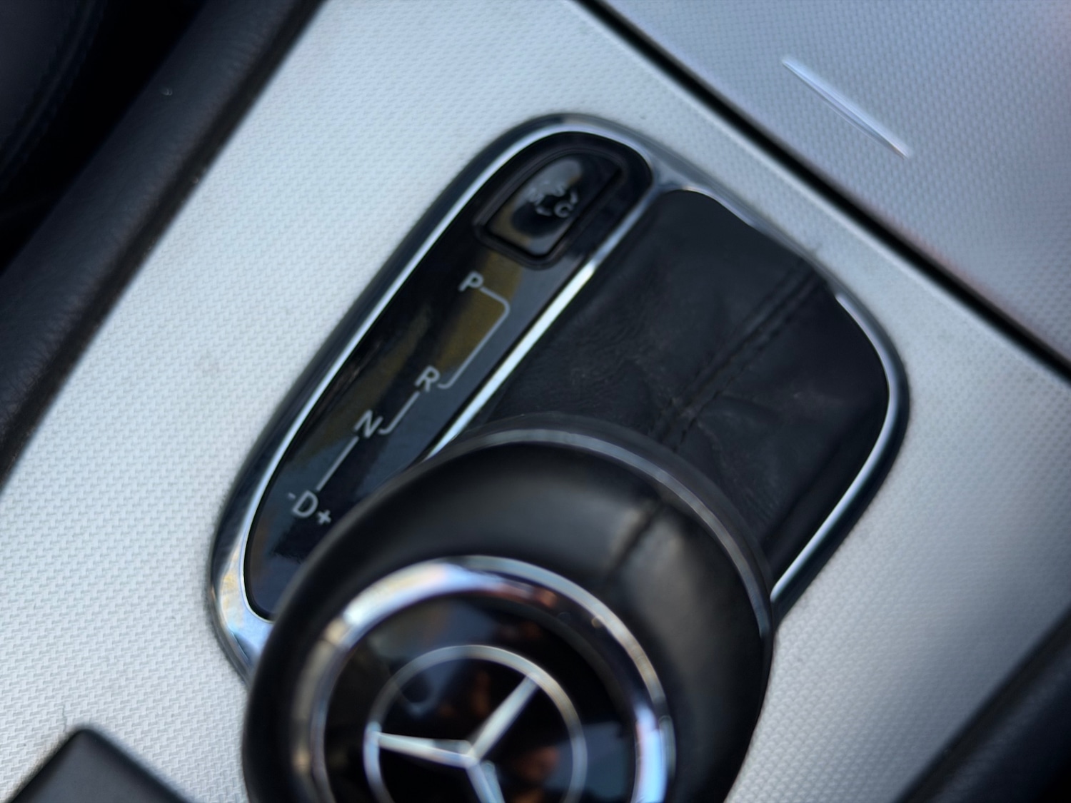 Used Mercedes-Benz CLK 2009 for sale - 78220391: Photo 25