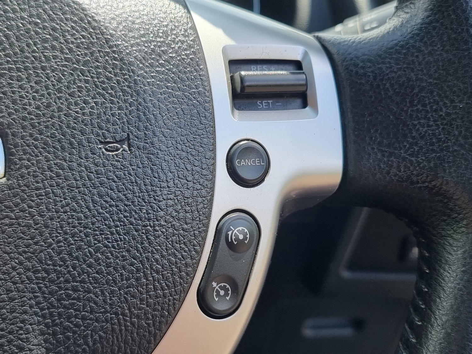 Used Nissan Qashqai+2 2010 for sale - 76613462: Photo 19