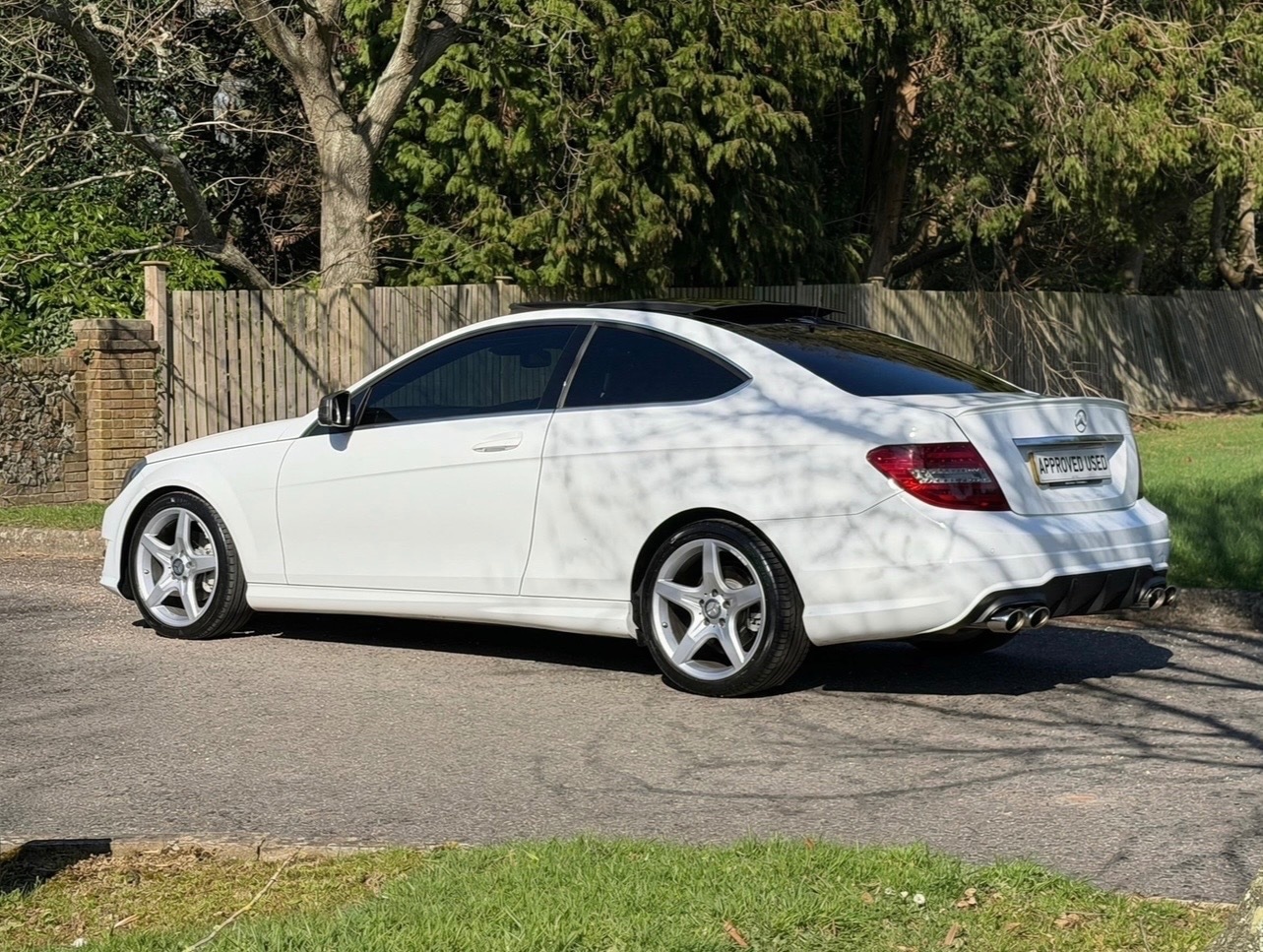 Used Mercedes-Benz C Class 2015 for sale - 77921779: Photo 5