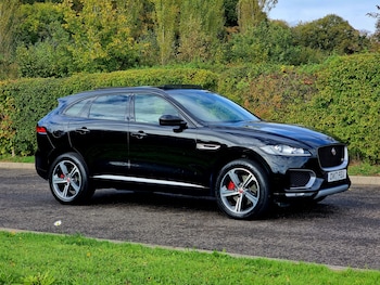 Used Jaguar F-Pace 2017 for sale - 76611816: Photo