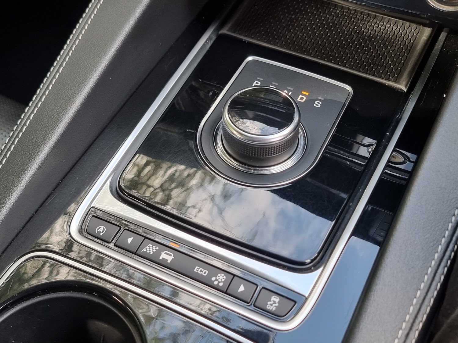 Used Jaguar F-Pace 2017 for sale - 76611816: Photo 28