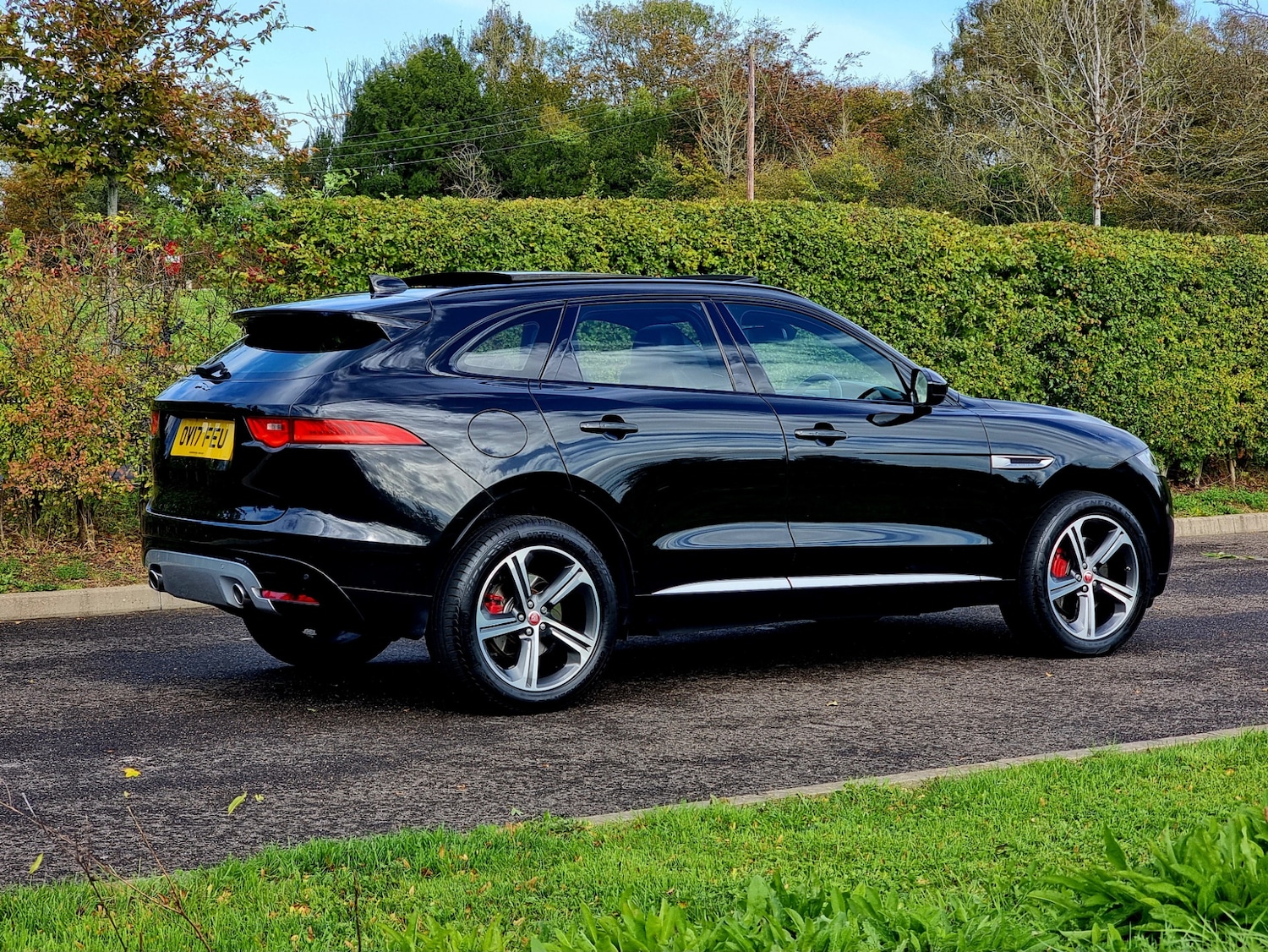 Used Jaguar F-Pace 2017 for sale - 76611816: Photo 3