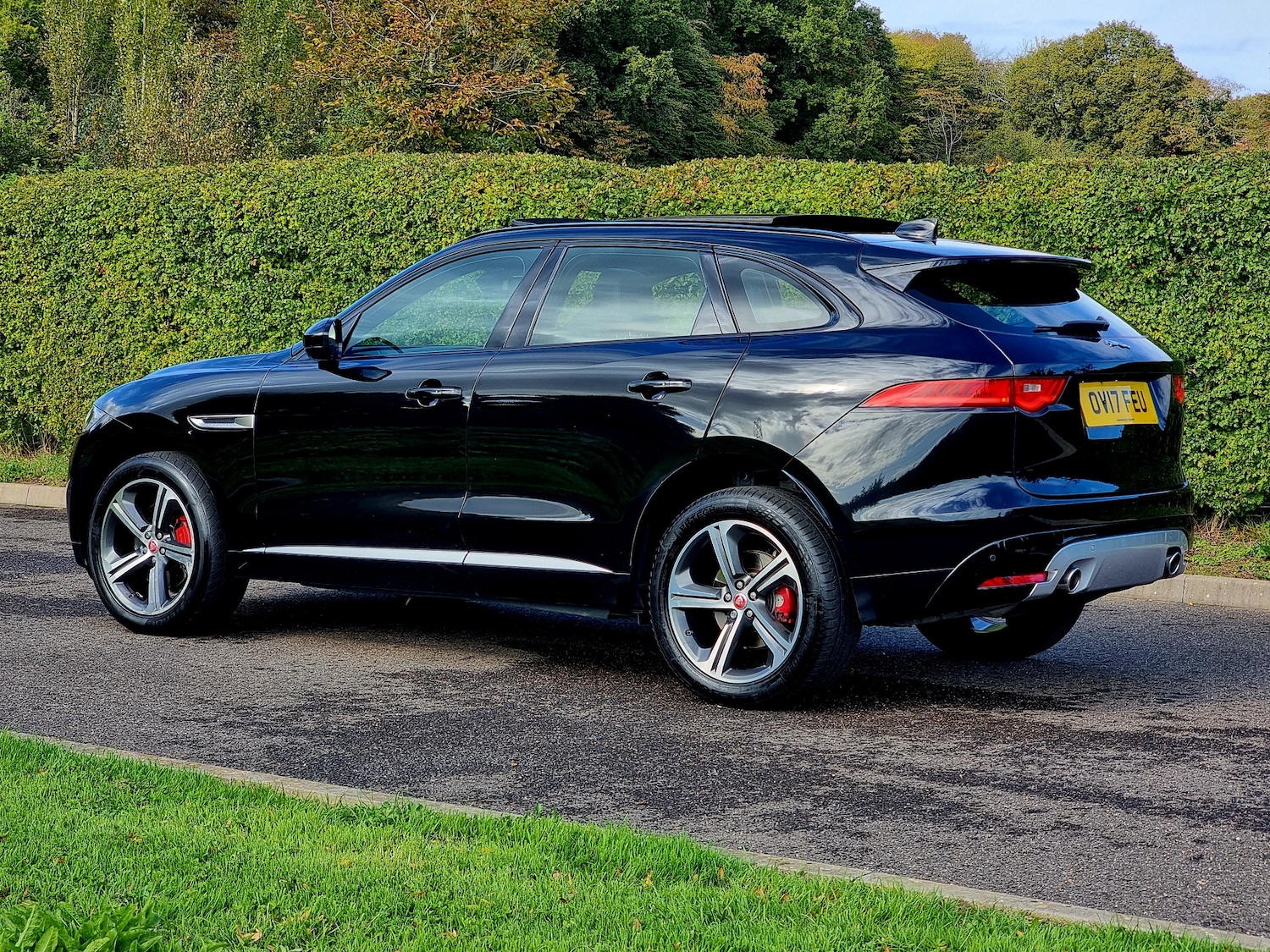Used Jaguar F-Pace 2017 for sale - 76611816: Photo 5