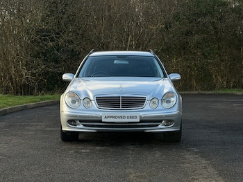 Used Mercedes-Benz E Class 2006 for sale - 77394008: Photo