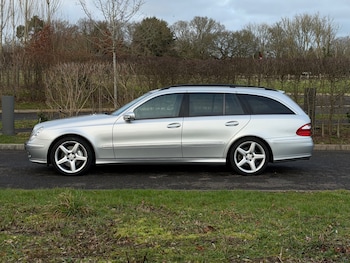 Used Mercedes-Benz E Class 2006 for sale - 77394008: Photo