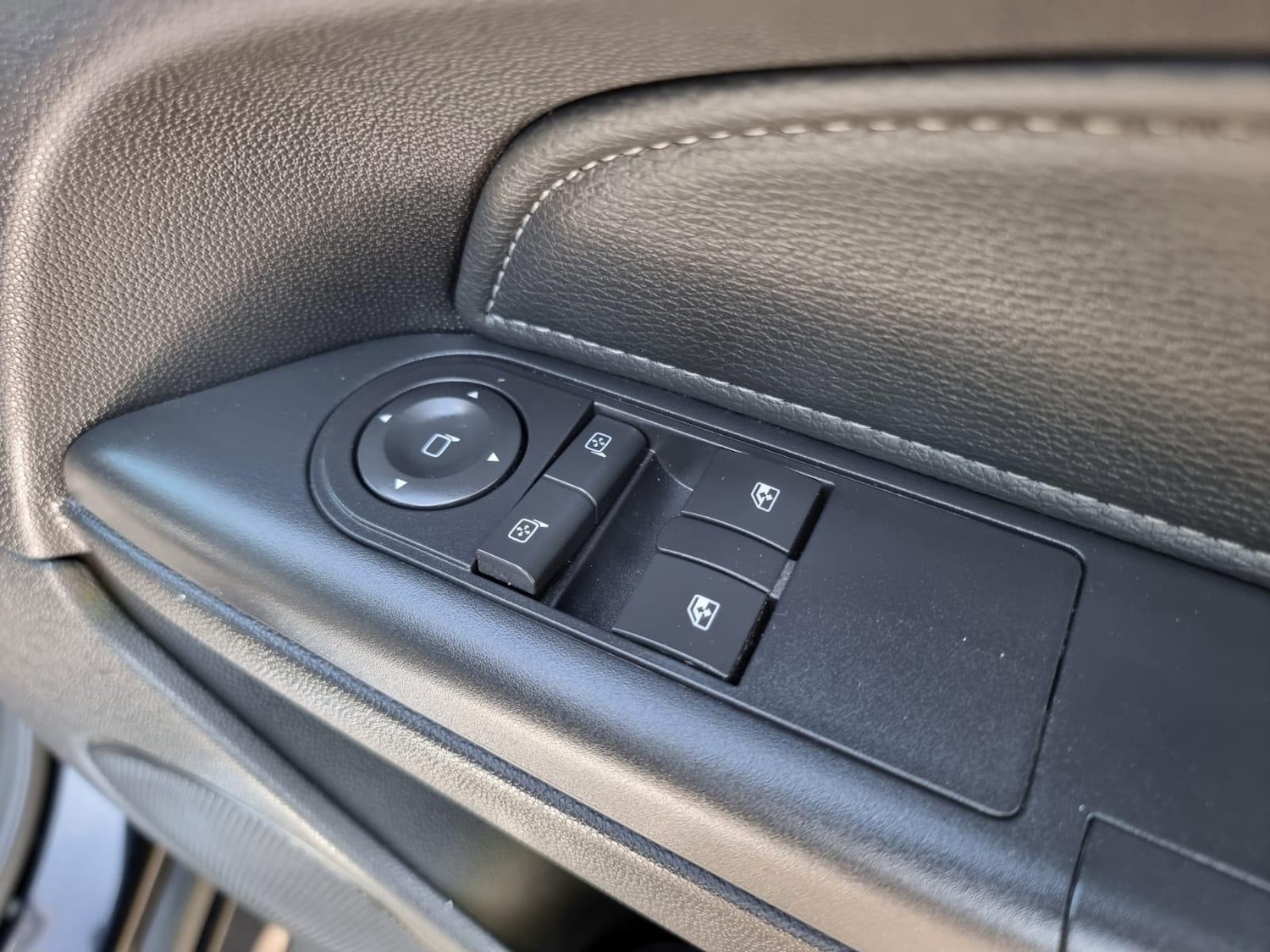 Used Citroen DS3 2010 for sale - 77303345: Photo 10