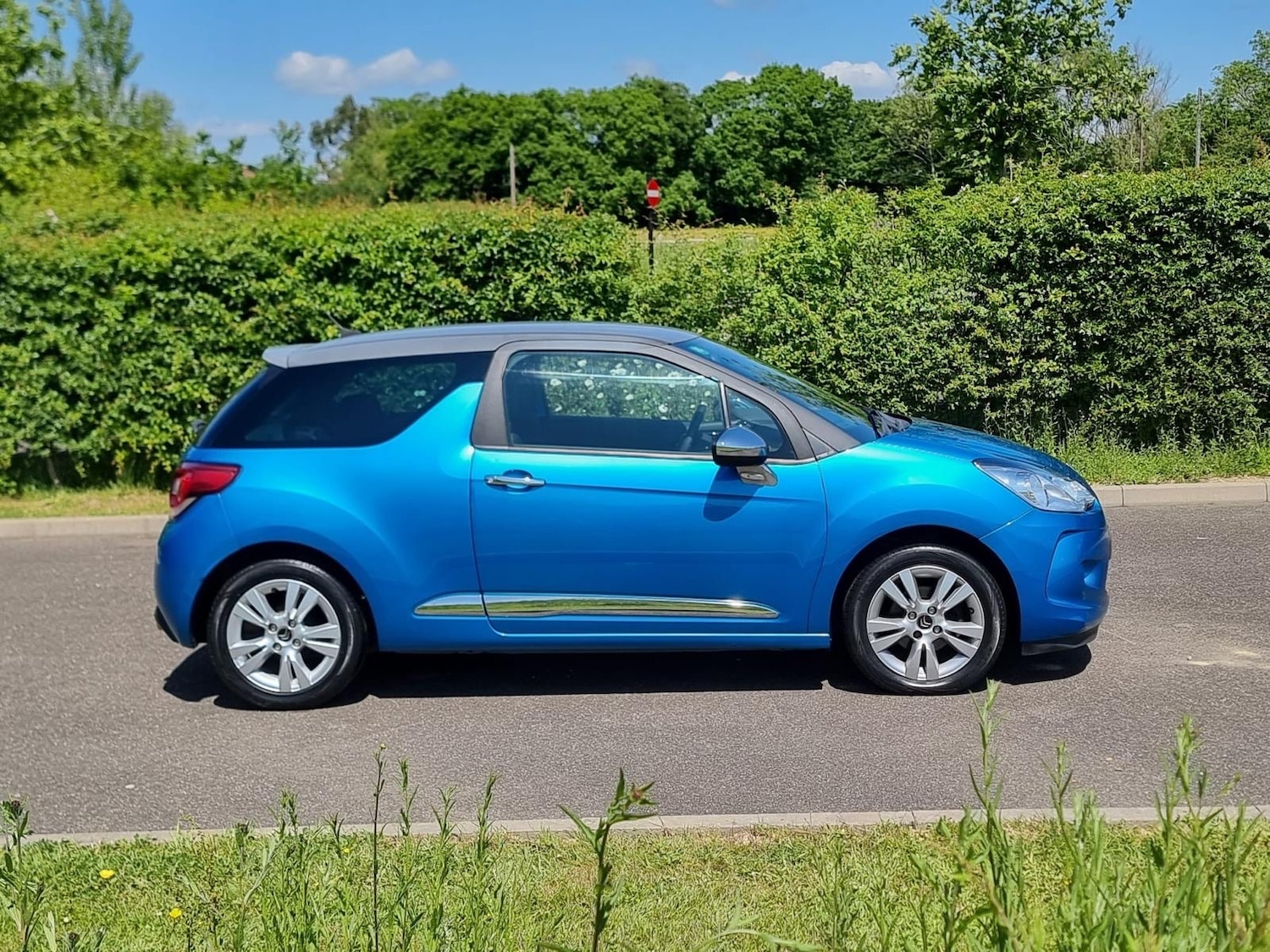 Used Citroen DS3 2010 for sale - 77303345: Photo 2